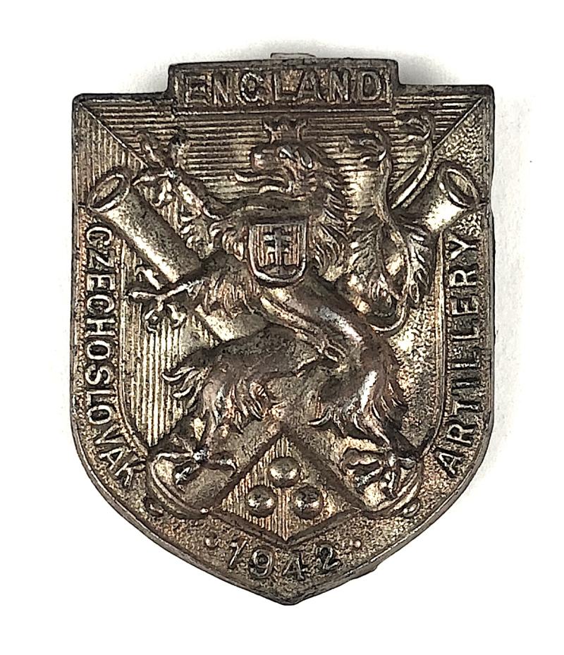 Free Czechoslovak Artillery in England 1942 pin badge