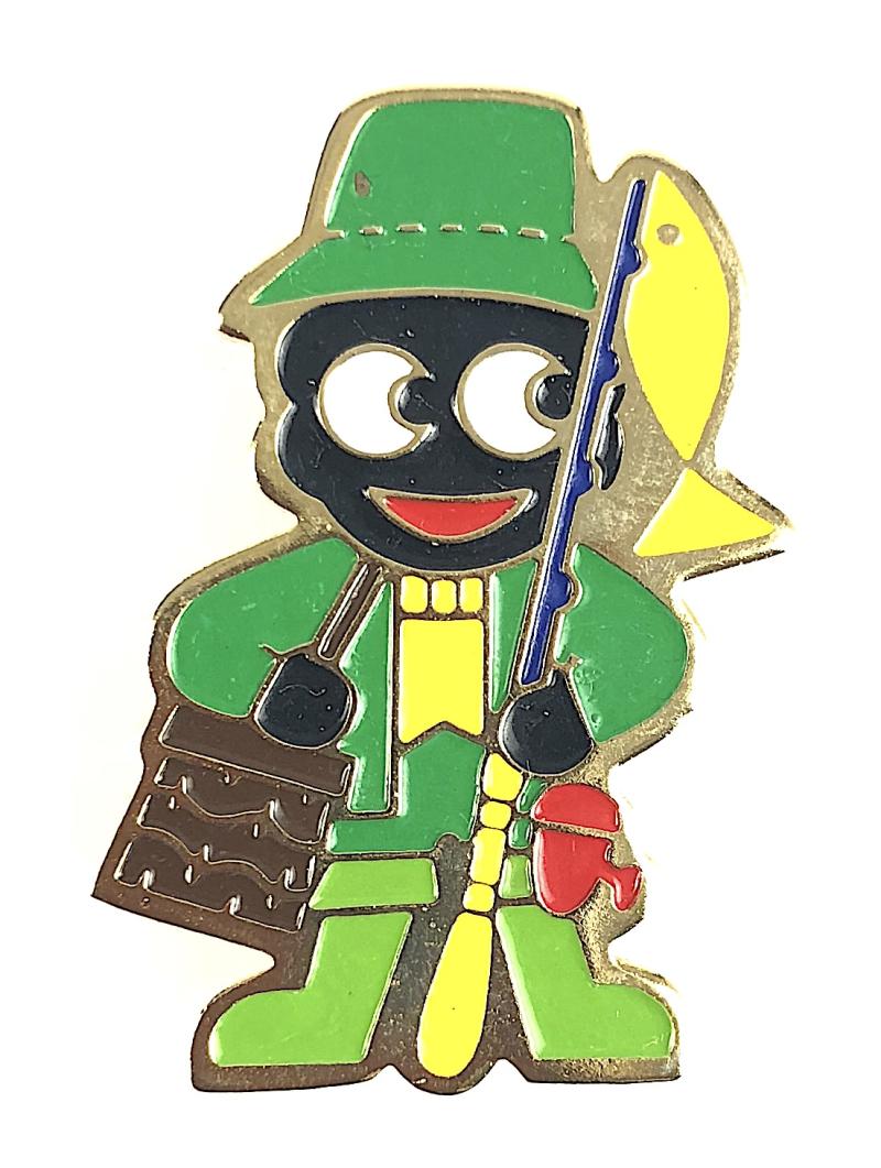 Robertsons 1980 Golly fisherman advertising badge light green wellies