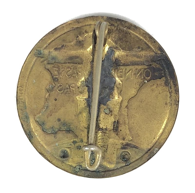 Maginot Line Ligne Maginot On Ne Passe Pas badge by F. Fraisse Demey