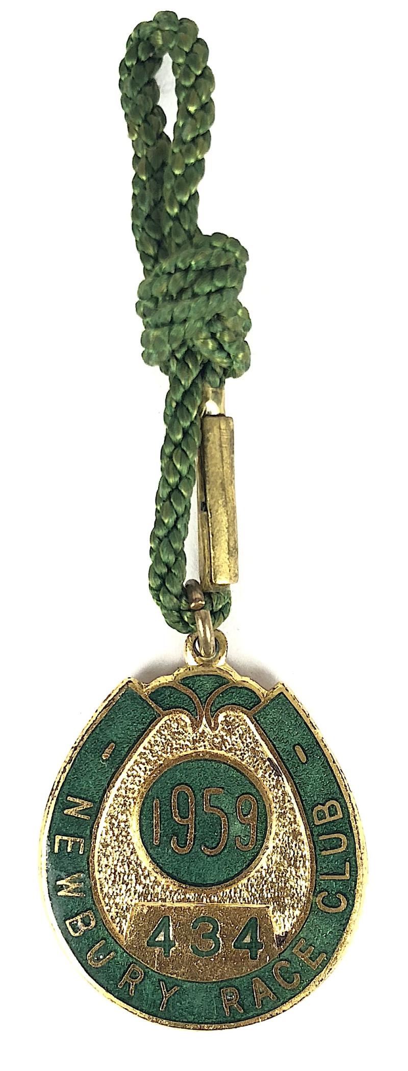 1959 Newbury Racecourse gentlemans horse racing club badge