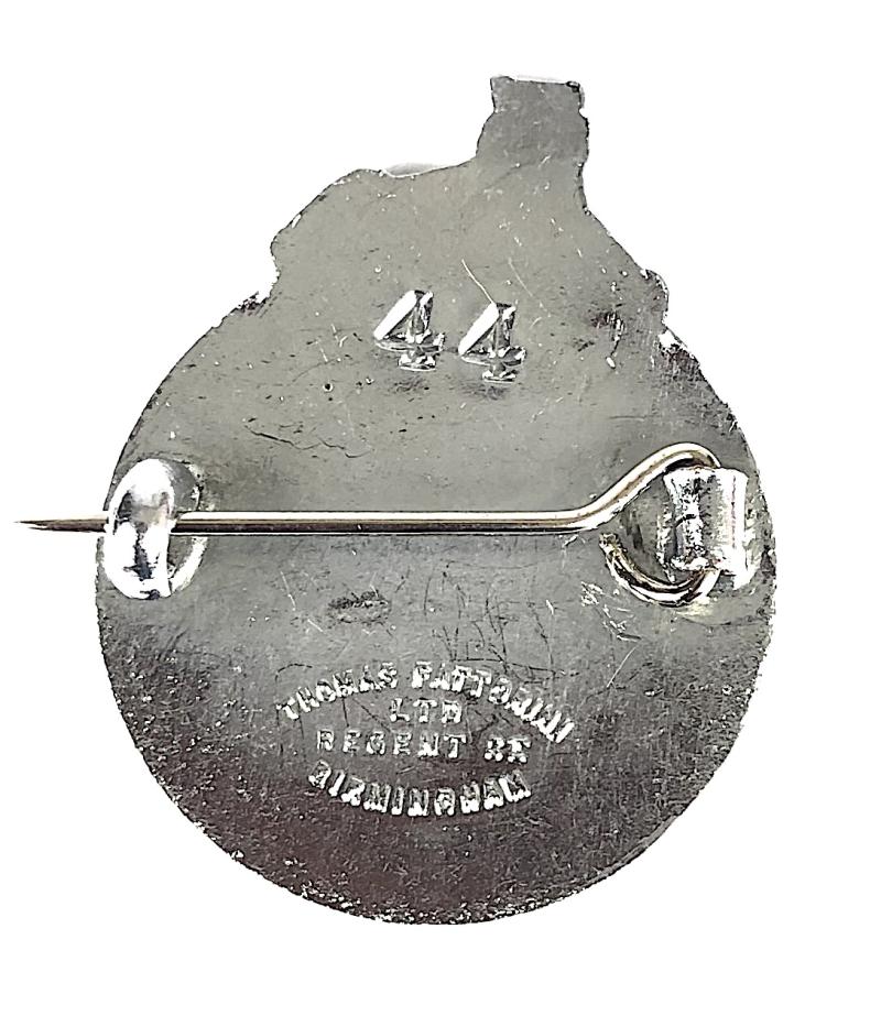 S.W. Farmer & Son Ltd Essential War Work badge Lewisham London