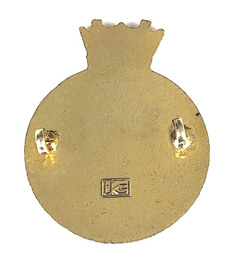 Sea Cadet Corps gilt and enamel cap badge