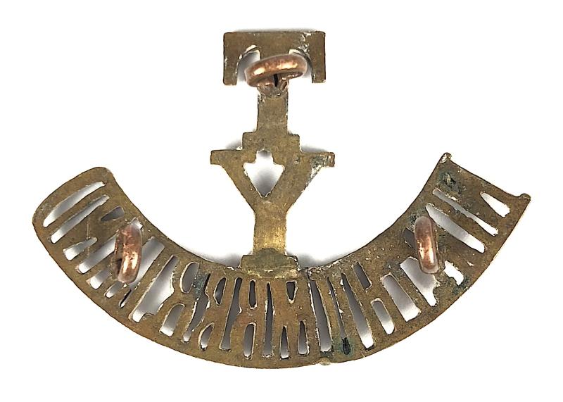 Northumberland Hussars Territorial Yeomanry brass shoulder title badge