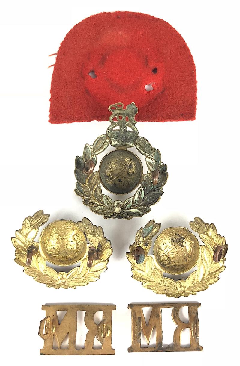 WW2 Royal Marines badges and identification dog tag