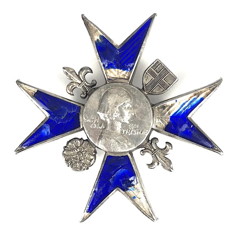 Nightingale School of Nursing St Thomas Hospital Badge in need of restoration