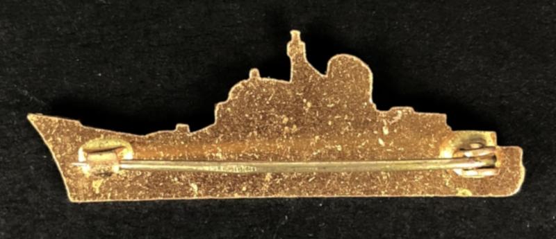 RMS Sylvania Cunard Steamship Company ships silhouette pin badge c.1956 -1968